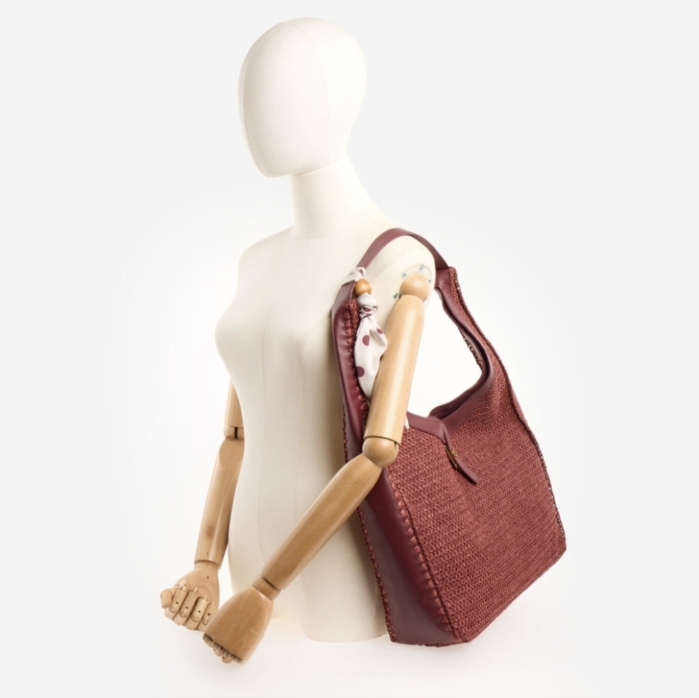NEW Steve Madden Straw Hobo Handbag - Picture 2 of 3